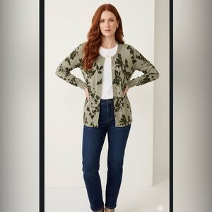 iyla Olive Green Knit Cardigan with snaps down front